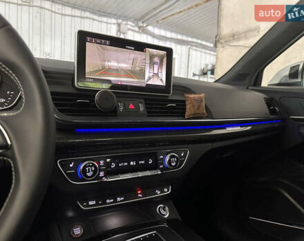 Сірий Ауді SQ5, об'ємом двигуна 3 л та пробігом 143 тис. км за 32000 $, фото 31 на Automoto.ua