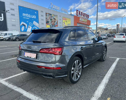 Сірий Ауді SQ5, об'ємом двигуна 3 л та пробігом 142 тис. км за 32500 $, фото 5 на Automoto.ua