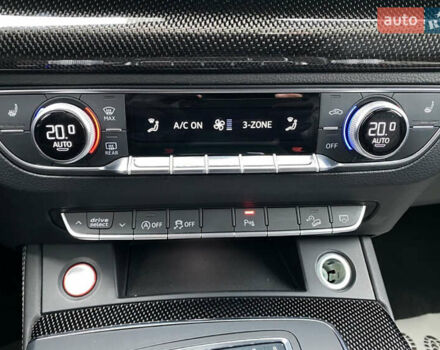 Сірий Ауді SQ5, об'ємом двигуна 3 л та пробігом 142 тис. км за 29300 $, фото 9 на Automoto.ua