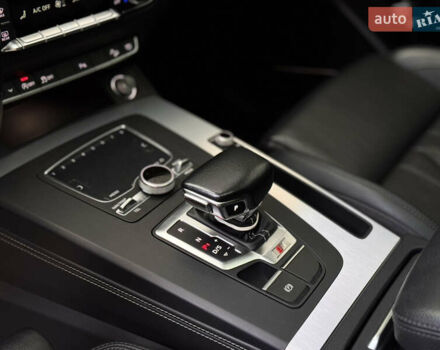 Серый Ауди SQ5, объемом двигателя 3 л и пробегом 159 тыс. км за 32000 $, фото 28 на Automoto.ua