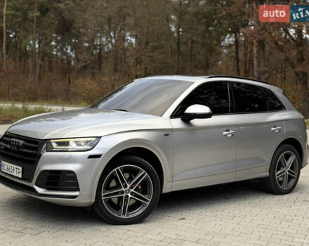 Серый Ауди SQ5, объемом двигателя 3 л и пробегом 159 тыс. км за 32000 $, фото 1 на Automoto.ua