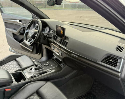 Сірий Ауді SQ5, об'ємом двигуна 3 л та пробігом 159 тис. км за 29999 $, фото 28 на Automoto.ua