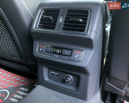 Сірий Ауді SQ5, об'ємом двигуна 3 л та пробігом 69 тис. км за 41999 $, фото 51 на Automoto.ua