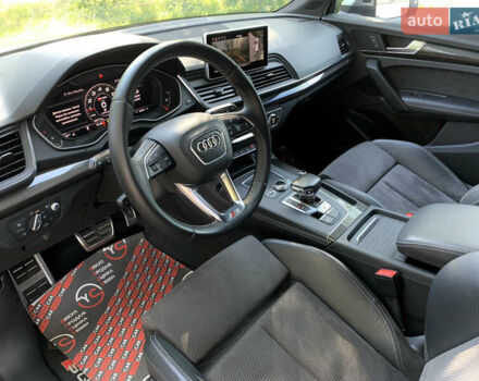 Сірий Ауді SQ5, об'ємом двигуна 3 л та пробігом 69 тис. км за 41999 $, фото 31 на Automoto.ua
