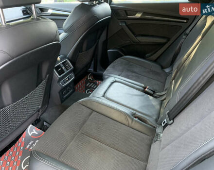 Сірий Ауді SQ5, об'ємом двигуна 3 л та пробігом 69 тис. км за 41999 $, фото 49 на Automoto.ua