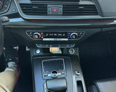 Серый Ауди SQ5, объемом двигателя 3 л и пробегом 42 тыс. км за 27100 $, фото 62 на Automoto.ua