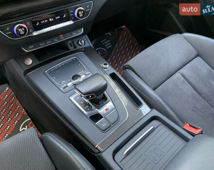 Серый Ауди SQ5, объемом двигателя 3 л и пробегом 69 тыс. км за 44000 $, фото 45 на Automoto.ua
