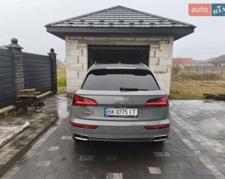 Серый Ауди SQ5, объемом двигателя 3 л и пробегом 218 тыс. км за 31500 $, фото 4 на Automoto.ua
