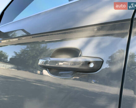 Сірий Ауді SQ5, об'ємом двигуна 3 л та пробігом 69 тис. км за 41999 $, фото 7 на Automoto.ua