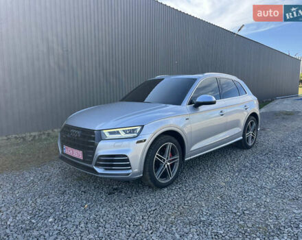 Серый Ауди SQ5, объемом двигателя 3 л и пробегом 134 тыс. км за 26700 $, фото 3 на Automoto.ua