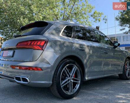 Сірий Ауді SQ5, об'ємом двигуна 3 л та пробігом 69 тис. км за 41999 $, фото 21 на Automoto.ua