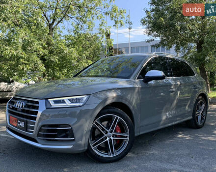Сірий Ауді SQ5, об'ємом двигуна 3 л та пробігом 69 тис. км за 41999 $, фото 4 на Automoto.ua