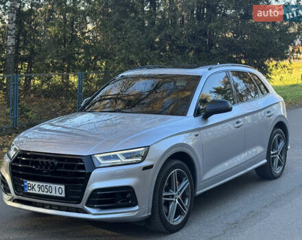 Серый Ауди SQ5, объемом двигателя 3 л и пробегом 42 тыс. км за 27100 $, фото 1 на Automoto.ua