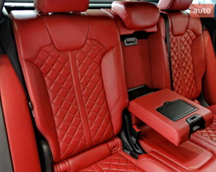 Сірий Ауді SQ5, об'ємом двигуна 3 л та пробігом 66 тис. км за 37900 $, фото 57 на Automoto.ua