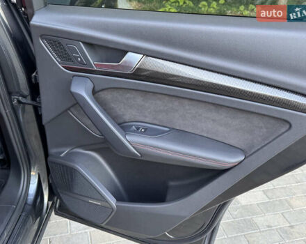 Серый Ауди SQ5, объемом двигателя 3 л и пробегом 66 тыс. км за 34990 $, фото 88 на Automoto.ua