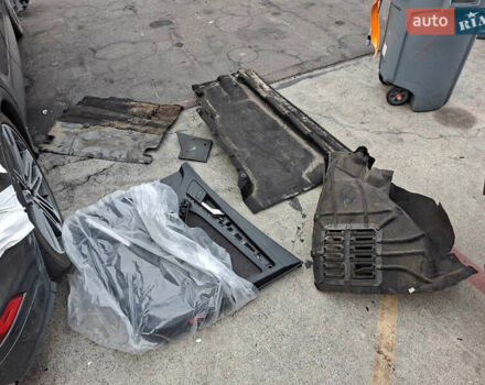 Сірий Ауді SQ5, об'ємом двигуна 3 л та пробігом 60 тис. км за 27500 $, фото 25 на Automoto.ua