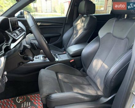 Сірий Ауді SQ5, об'ємом двигуна 3 л та пробігом 69 тис. км за 41999 $, фото 32 на Automoto.ua