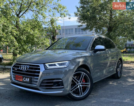 Сірий Ауді SQ5, об'ємом двигуна 3 л та пробігом 69 тис. км за 41999 $, фото 2 на Automoto.ua