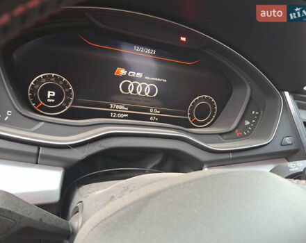 Сірий Ауді SQ5, об'ємом двигуна 3 л та пробігом 60 тис. км за 27500 $, фото 10 на Automoto.ua