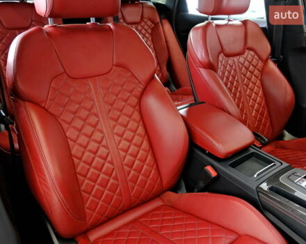 Сірий Ауді SQ5, об'ємом двигуна 3 л та пробігом 66 тис. км за 37900 $, фото 61 на Automoto.ua
