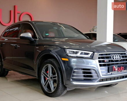 Сірий Ауді SQ5, об'ємом двигуна 3 л та пробігом 66 тис. км за 37900 $, фото 6 на Automoto.ua