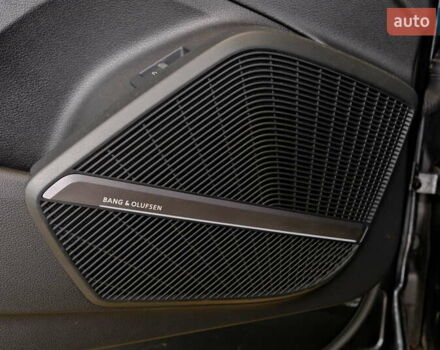 Сірий Ауді SQ5, об'ємом двигуна 3 л та пробігом 66 тис. км за 37900 $, фото 44 на Automoto.ua