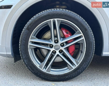 Серый Ауди SQ5, объемом двигателя 3 л и пробегом 42 тыс. км за 27100 $, фото 39 на Automoto.ua