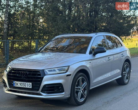 Серый Ауди SQ5, объемом двигателя 3 л и пробегом 42 тыс. км за 27100 $, фото 3 на Automoto.ua