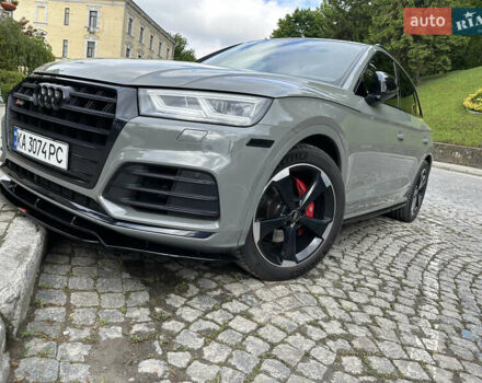 Серый Ауди SQ5, объемом двигателя 3 л и пробегом 76 тыс. км за 38000 $, фото 2 на Automoto.ua