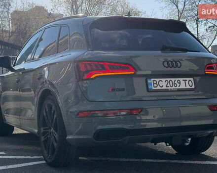 Сірий Ауді SQ5, об'ємом двигуна 3 л та пробігом 68 тис. км за 32800 $, фото 33 на Automoto.ua