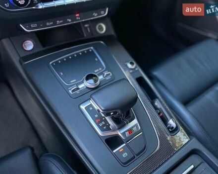 Сірий Ауді SQ5, об'ємом двигуна 3 л та пробігом 69 тис. км за 43000 $, фото 26 на Automoto.ua