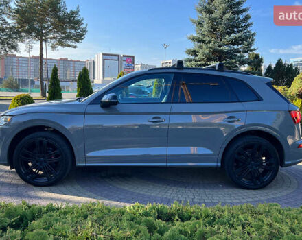 Сірий Ауді SQ5, об'ємом двигуна 3 л та пробігом 72 тис. км за 43700 $, фото 3 на Automoto.ua