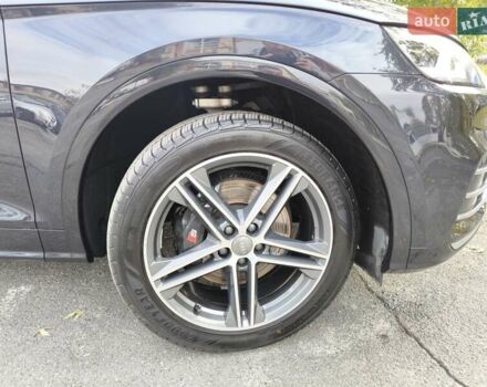 Серый Ауди SQ5, объемом двигателя 3 л и пробегом 98 тыс. км за 35000 $, фото 1 на Automoto.ua