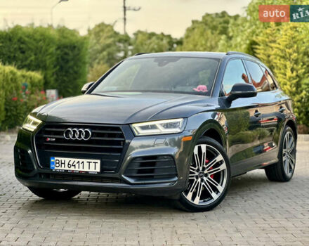 Серый Ауди SQ5, объемом двигателя 3 л и пробегом 106 тыс. км за 39999 $, фото 1 на Automoto.ua