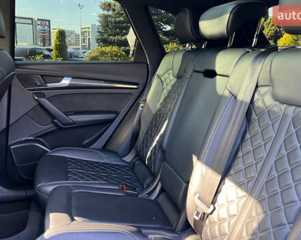 Сірий Ауді SQ5, об'ємом двигуна 3 л та пробігом 72 тис. км за 43700 $, фото 27 на Automoto.ua