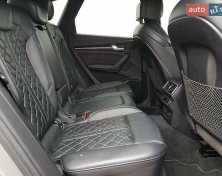 Сірий Ауді SQ5, об'ємом двигуна 3 л та пробігом 135 тис. км за 11500 $, фото 10 на Automoto.ua
