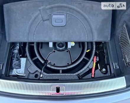 Сірий Ауді SQ5, об'ємом двигуна 3 л та пробігом 79 тис. км за 49499 $, фото 16 на Automoto.ua