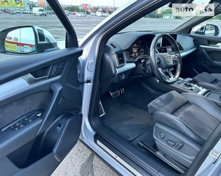 Сірий Ауді SQ5, об'ємом двигуна 3 л та пробігом 79 тис. км за 49499 $, фото 18 на Automoto.ua
