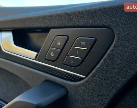 Сірий Ауді SQ5, об'ємом двигуна 3 л та пробігом 72 тис. км за 43700 $, фото 20 на Automoto.ua