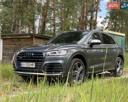 Сірий Ауді SQ5, об'ємом двигуна 3 л та пробігом 67 тис. км за 31000 $, фото 2 на Automoto.ua