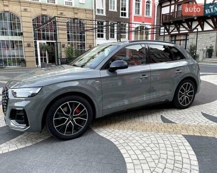 Серый Ауди SQ5, объемом двигателя 3 л и пробегом 19 тыс. км за 38500 $, фото 2 на Automoto.ua
