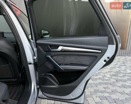 Сірий Ауді SQ5, об'ємом двигуна 3 л та пробігом 18 тис. км за 35500 $, фото 77 на Automoto.ua