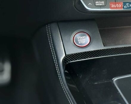 Сірий Ауді SQ5, об'ємом двигуна 3 л та пробігом 18 тис. км за 35500 $, фото 64 на Automoto.ua