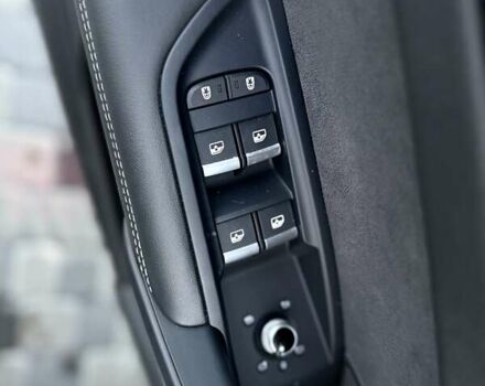 Сірий Ауді SQ5, об'ємом двигуна 3 л та пробігом 18 тис. км за 35500 $, фото 38 на Automoto.ua