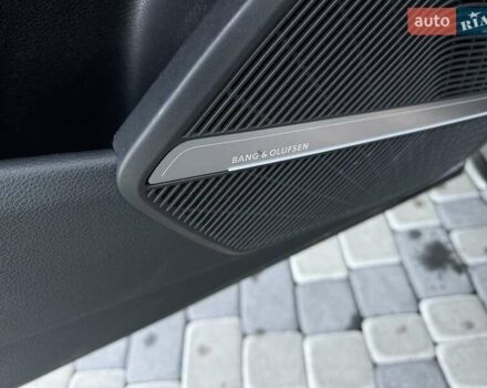 Сірий Ауді SQ5, об'ємом двигуна 3 л та пробігом 18 тис. км за 35500 $, фото 41 на Automoto.ua