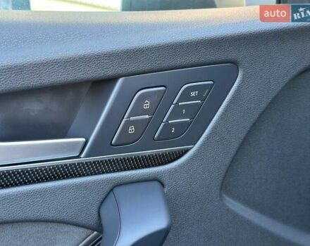 Серый Ауди SQ5, объемом двигателя 3 л и пробегом 18 тыс. км за 35900 $, фото 39 на Automoto.ua