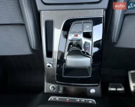 Сірий Ауді SQ5, об'ємом двигуна 3 л та пробігом 18 тис. км за 35500 $, фото 55 на Automoto.ua