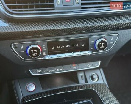 Серый Ауди SQ5, объемом двигателя 3 л и пробегом 18 тыс. км за 35900 $, фото 49 на Automoto.ua