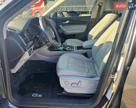 Серый Ауди SQ5, объемом двигателя 2 л и пробегом 63 тыс. км за 40500 $, фото 20 на Automoto.ua
