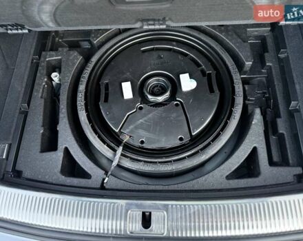 Сірий Ауді SQ5, об'ємом двигуна 3 л та пробігом 18 тис. км за 35500 $, фото 34 на Automoto.ua